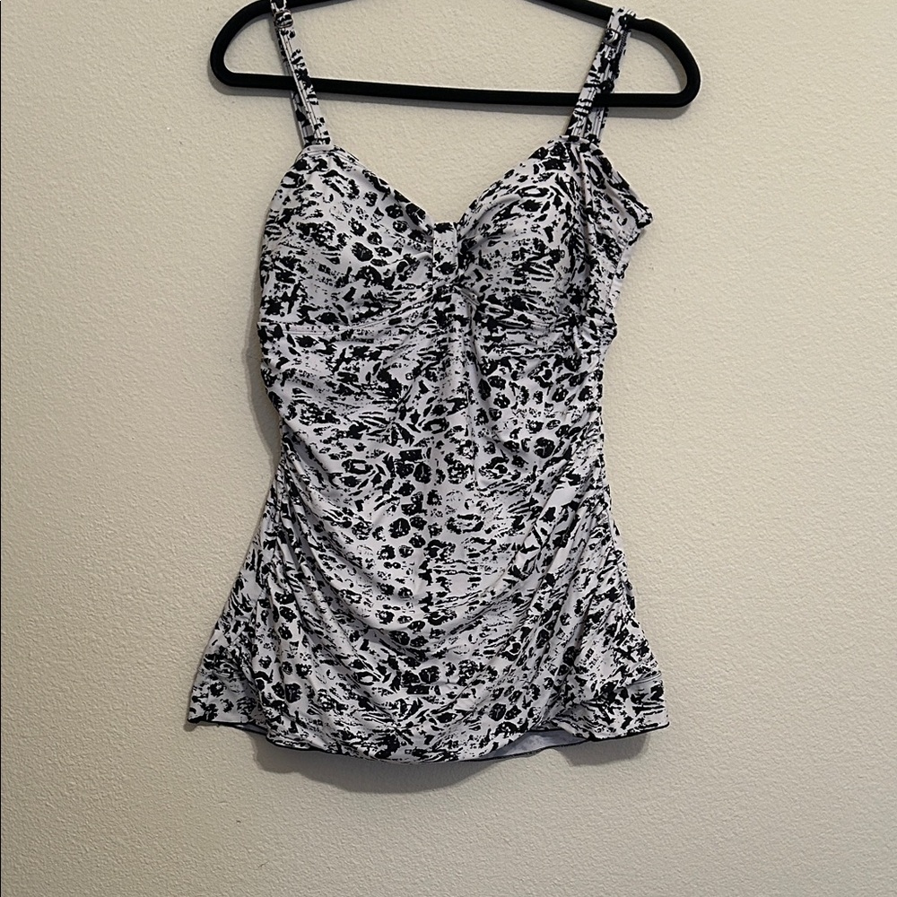 Shore Shapes Women's Black & White Printed Swimsuit
